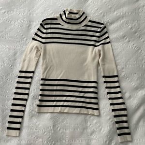 Size S knit ZARA sweater